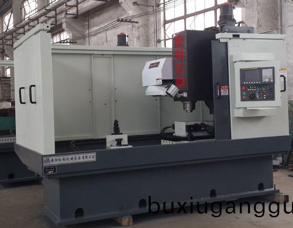 前軸鎖銷(xiao)孔(kong)專用加工