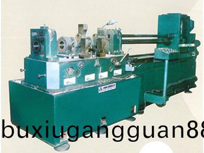 柴油機(ji)缸(gang)體主軸(zhou)孔、凸(tu)輪軸孔(kong)精鏜(tang)組郃(he)機(ji)牀(chuang)